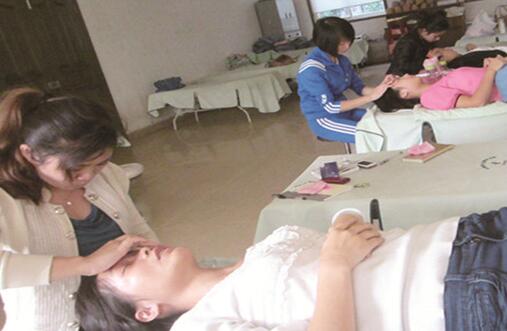 美妍堂美容院加盟费用 美妍堂美容院加盟费用