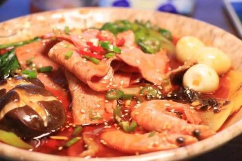 不是外人干拌冒菜加盟优势 不是外人干拌冒菜加盟优势