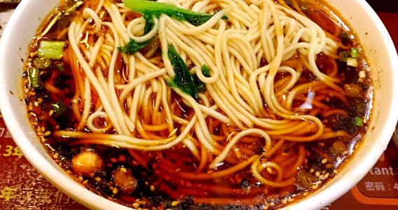 秦云老太婆摊摊面加盟条件 秦云老太婆摊摊面加盟条件