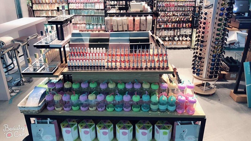 那只猫的口袋5元店加盟支持 那只猫的口袋5元店加盟支持