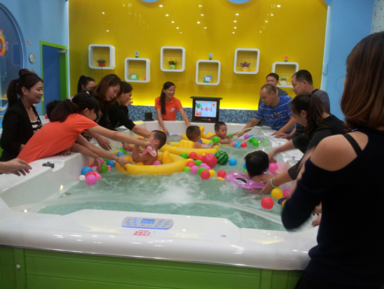 爱儿乐婴儿游泳馆加盟支持 爱儿乐婴儿游泳馆加盟支持