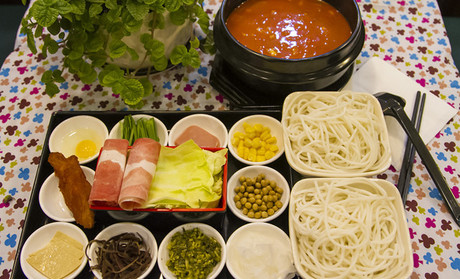 自然稻过桥米线加盟条件