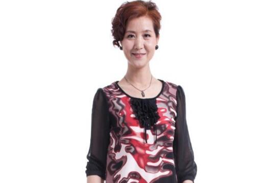 水卉曼中老年服装加盟优势 水卉曼中老年服装加盟优势